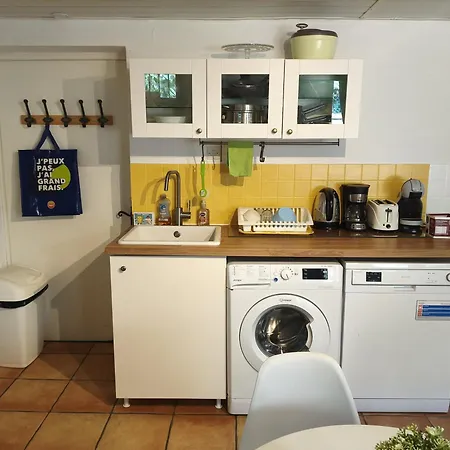 En Rez De Jardin Et Terrasse Dans *