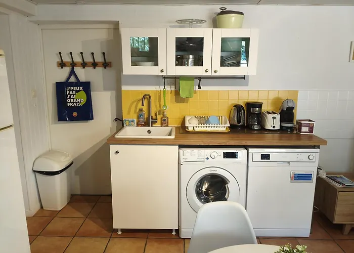 En Rez De Jardin Et Terrasse Dans *