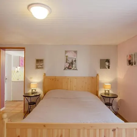 En Rez De Jardin Et Terrasse Ds *