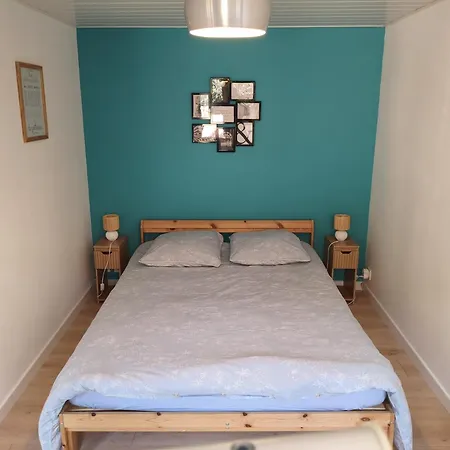 Διαμέρισμα En Rez De Jardin Et Terrasse Dans