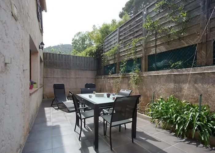 Διαμέρισμα En Rez De Jardin Et Terrasse Dans *