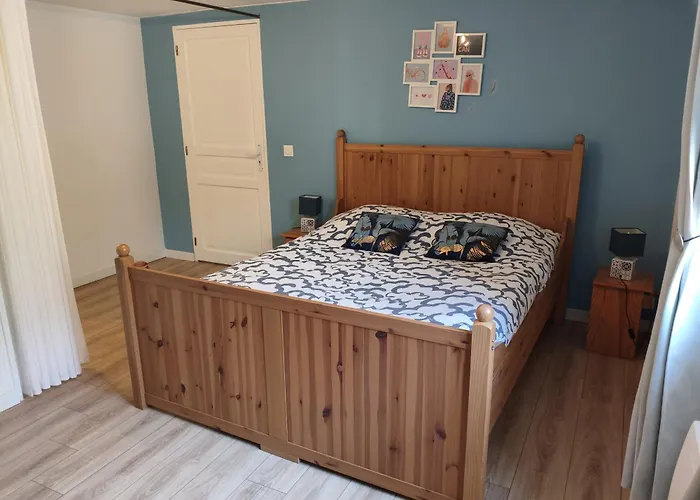 En Rez De Jardin Et Terrasse Dans