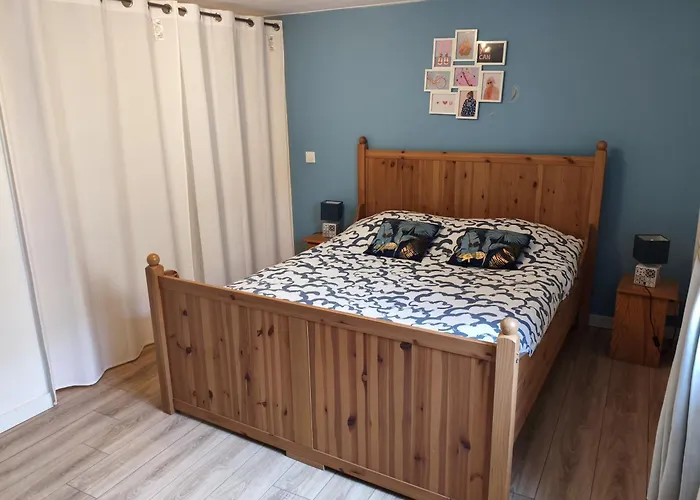 En Rez De Jardin Et Terrasse Dans *